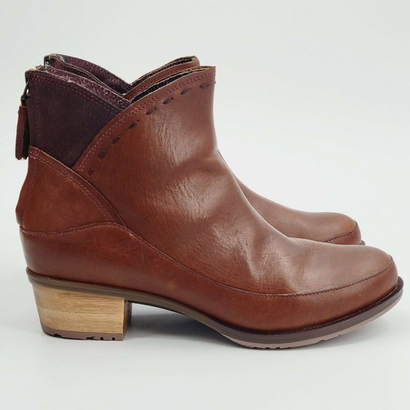 Chaco Shoes - Chaco Women's Cataluna Mid Boots Brown Size 6 Waterproof Leather Bamboo Heel